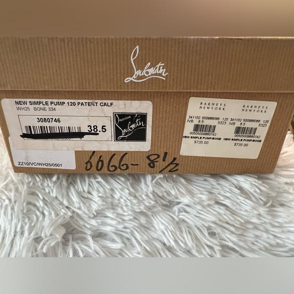🎉HP🎉 Christian Louboutin New Simple Patent Leather Pumps - Picture 11 of 11